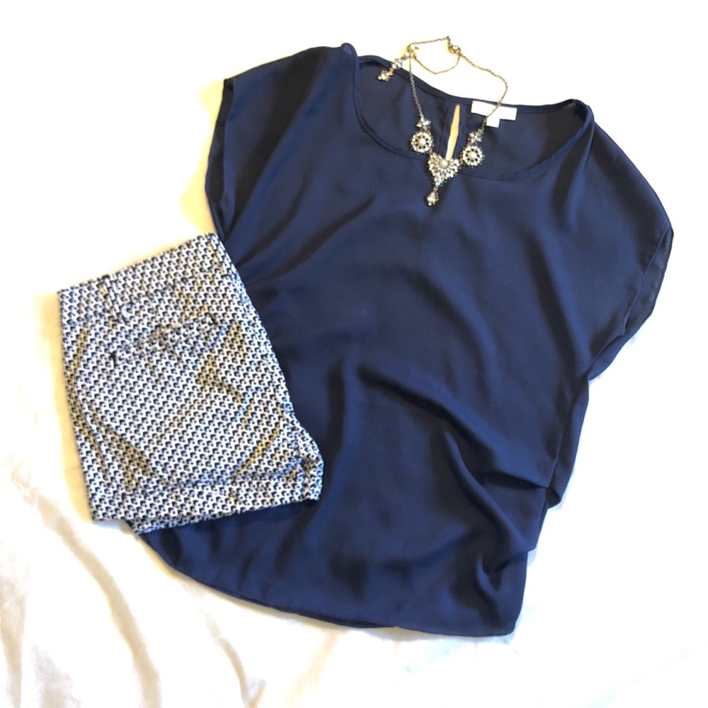 3/$10 navy flowy shirt/blouse